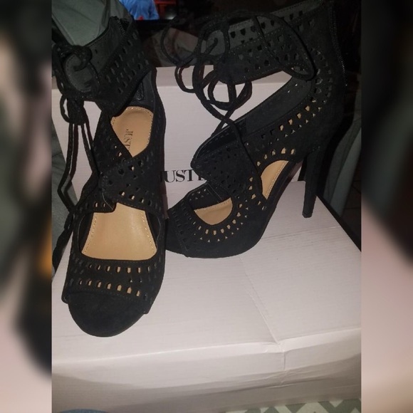 Brand new black heels - Picture 1 of 1